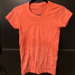 Lululemon Swiftly Tech short sleeve shirt.